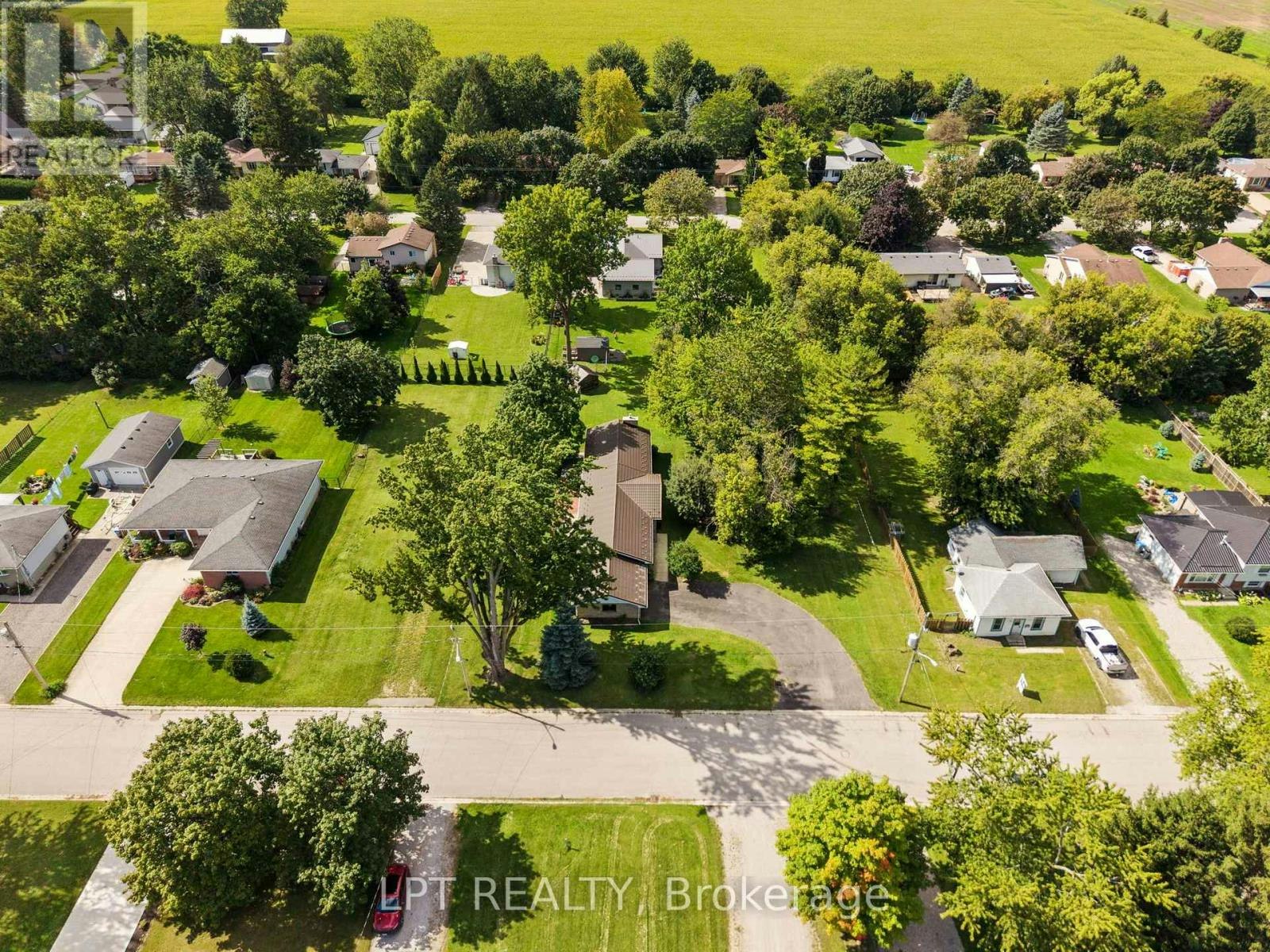 263 Richmond Street, North Middlesex, ON, N0M 2K0 - 38