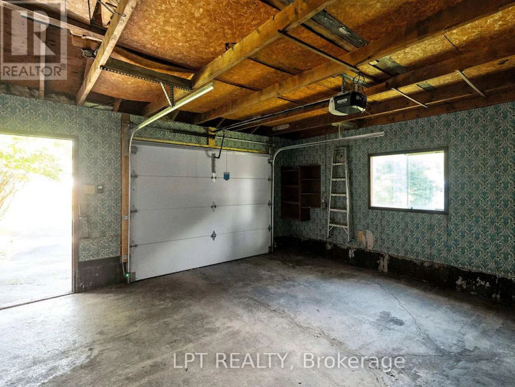 263 Richmond Street, North Middlesex, ON, N0M 2K0 - 37