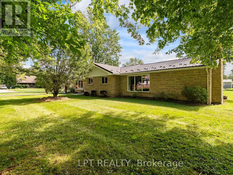 263 Richmond Street, North Middlesex, ON, N0M 2K0 - 30