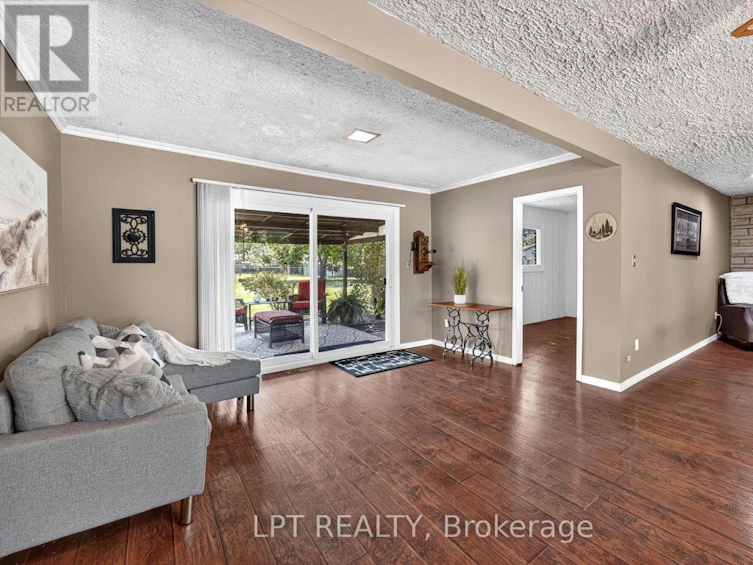 263 Richmond Street, North Middlesex, ON, N0M 2K0 - 21