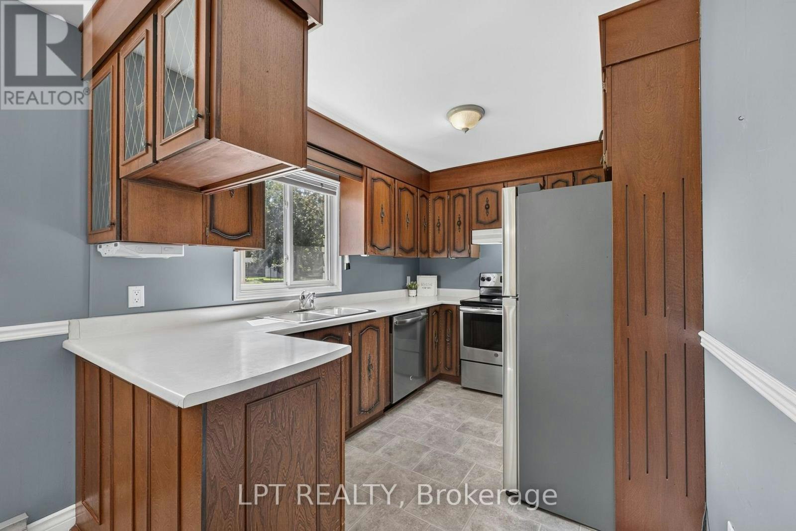 263 Richmond Street, North Middlesex, ON, N0M 2K0 - 12