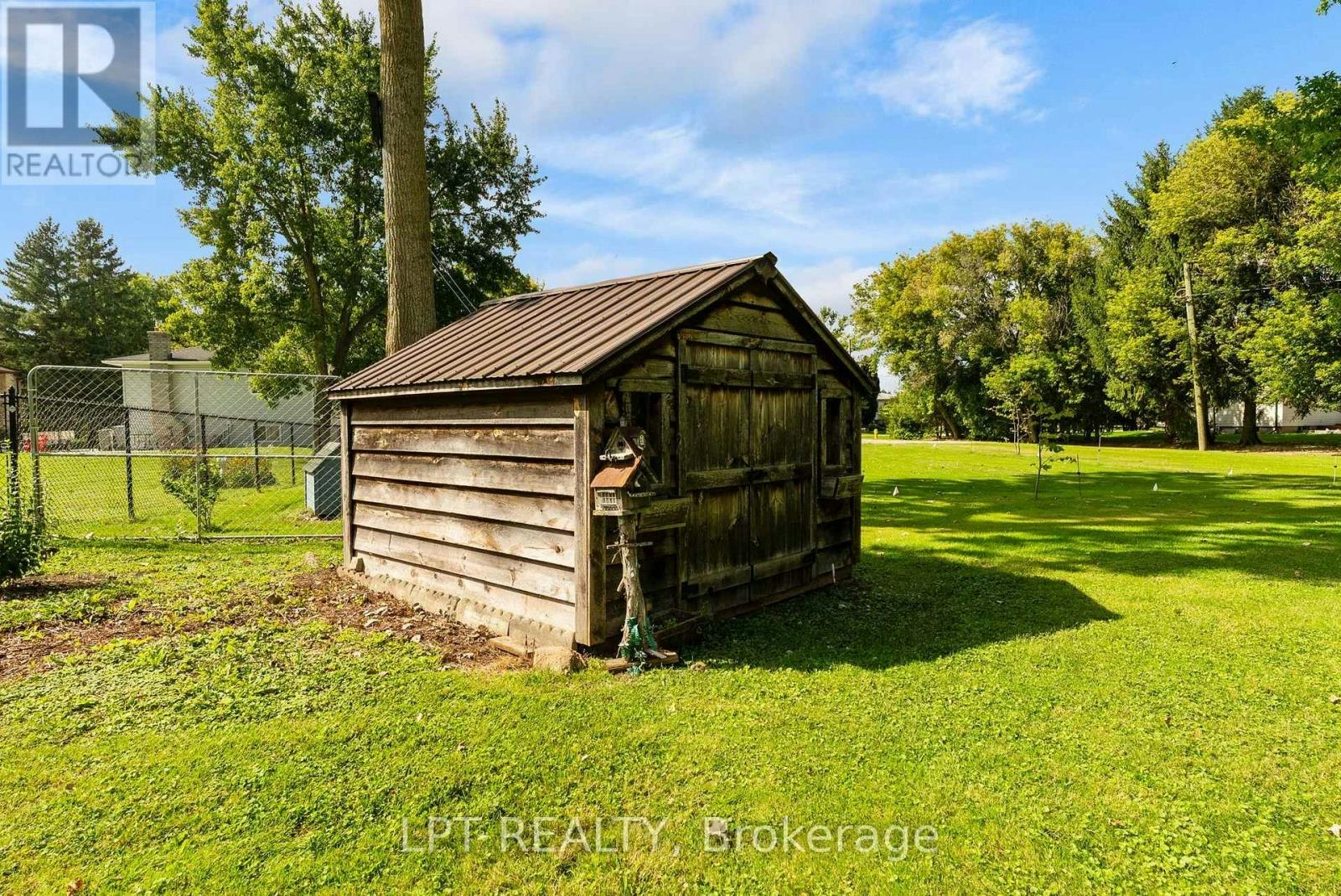 263 Richmond Street, North Middlesex, ON, N0M 2K0 - 34