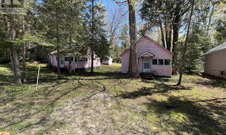 301 Concession 11 Road W