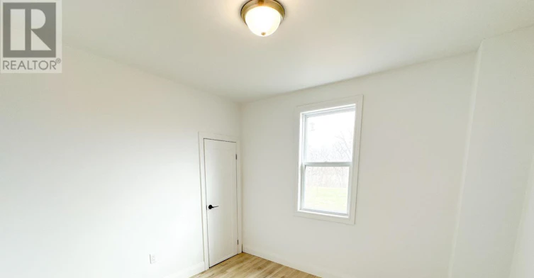 UPPER-233 Pelham Road, St. Catharines, ON, L2S 1W8 - 17