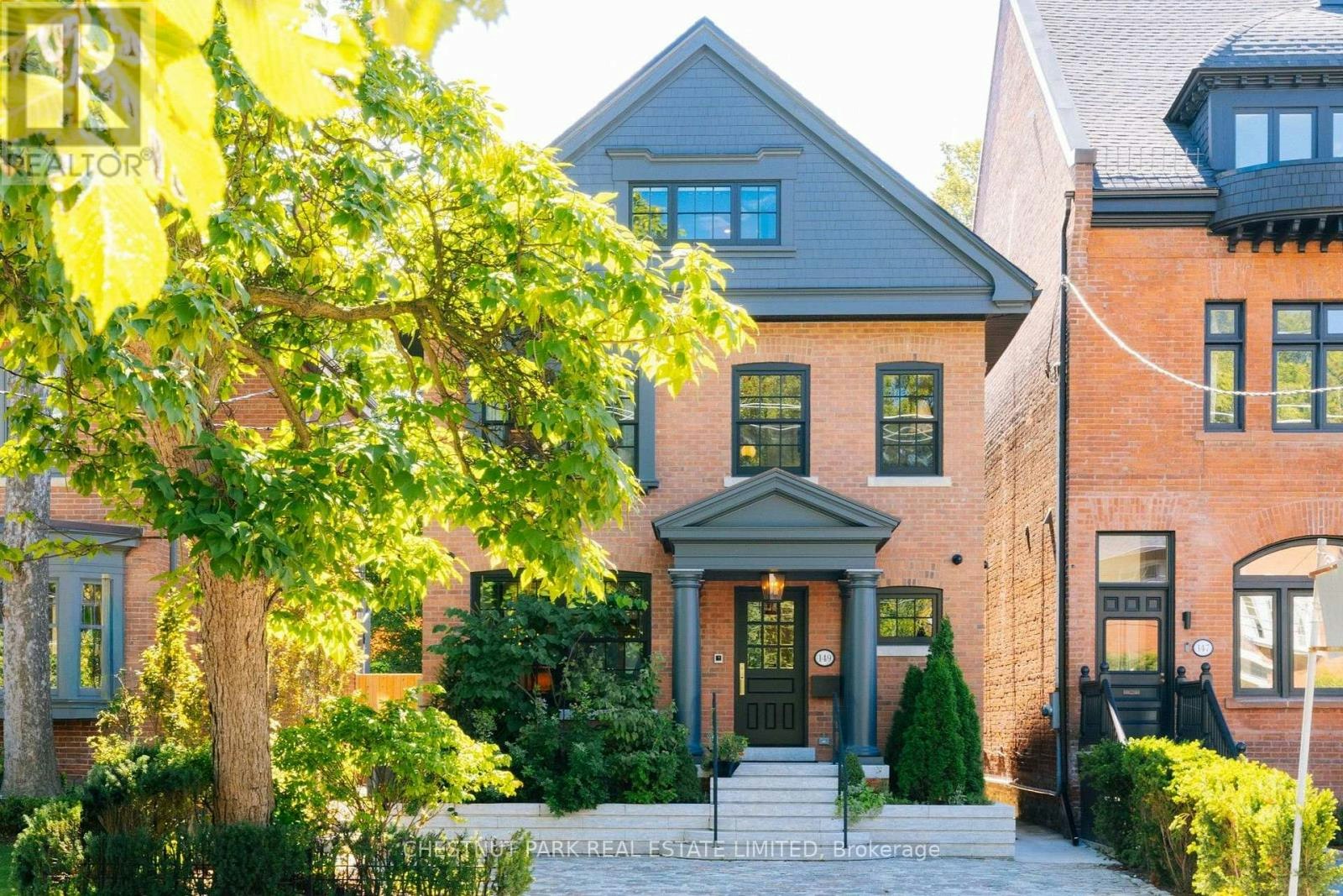 149 Roxborough Street E, Toronto, ON, M4W 1V9