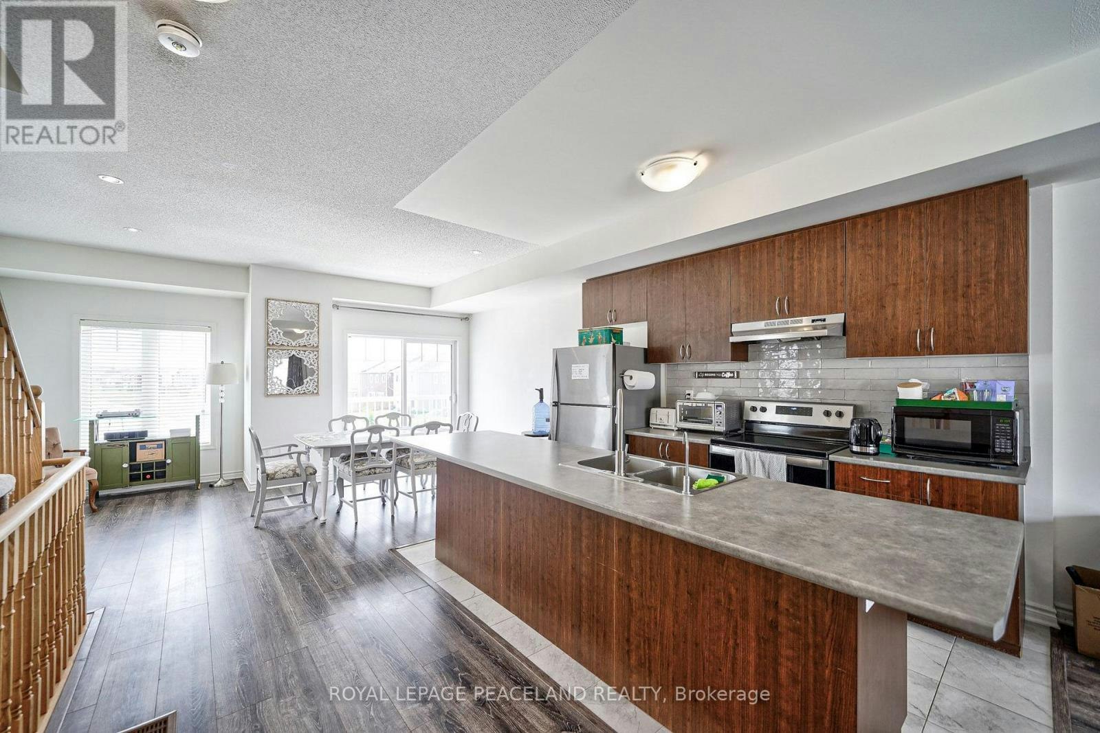 59 Shelburne Avenue, Wasaga Beach, ON, L9Z 0J4 - 25