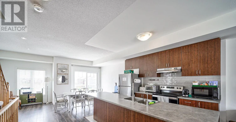 59 Shelburne Avenue, Wasaga Beach, ON, L9Z 0J4 - 25