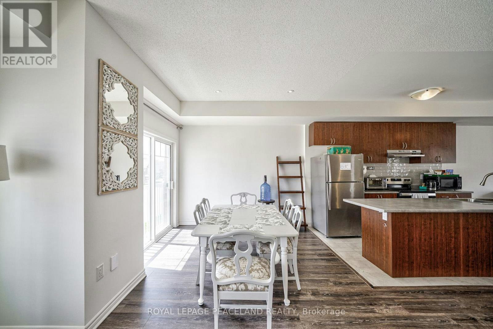 59 Shelburne Avenue, Wasaga Beach, ON, L9Z 0J4 - 30