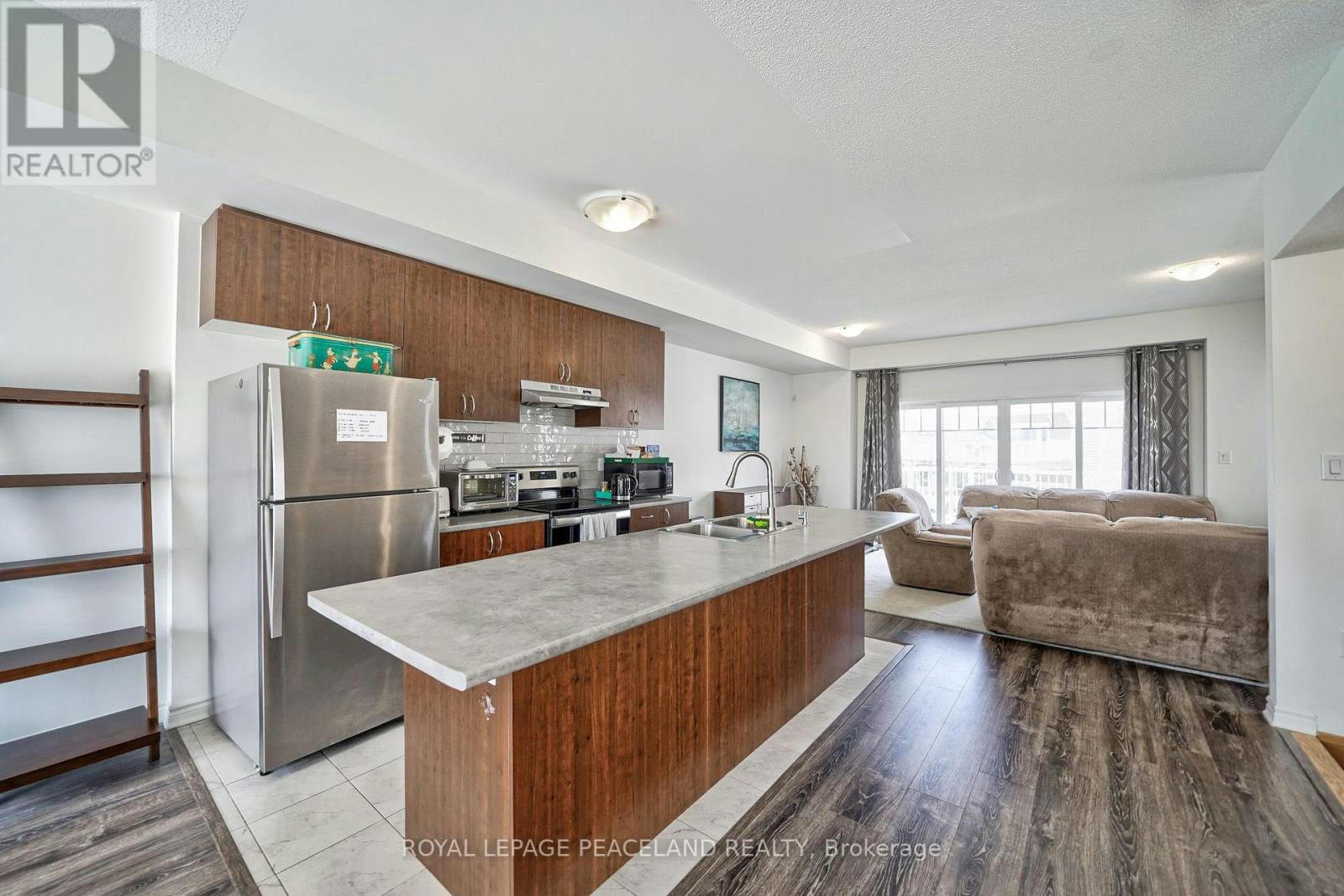 59 Shelburne Avenue, Wasaga Beach, ON, L9Z 0J4 - 26