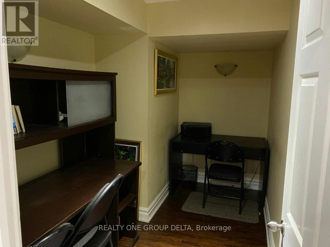 75 Donwoods(lower Court, Brampton, ON, L6P 1T7 - 10
