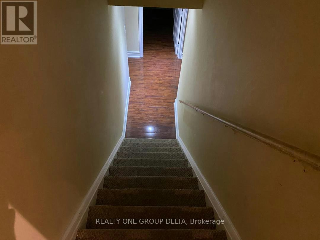 75 Donwoods(lower Court, Brampton, ON, L6P 1T7 - 2