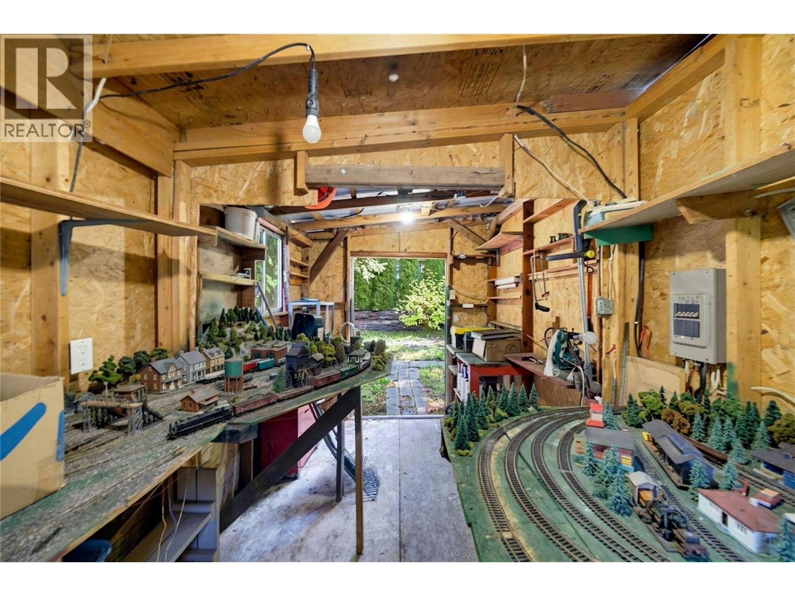 8-5 97a Highway, Sicamous, BC, V0E 2V1 - 58