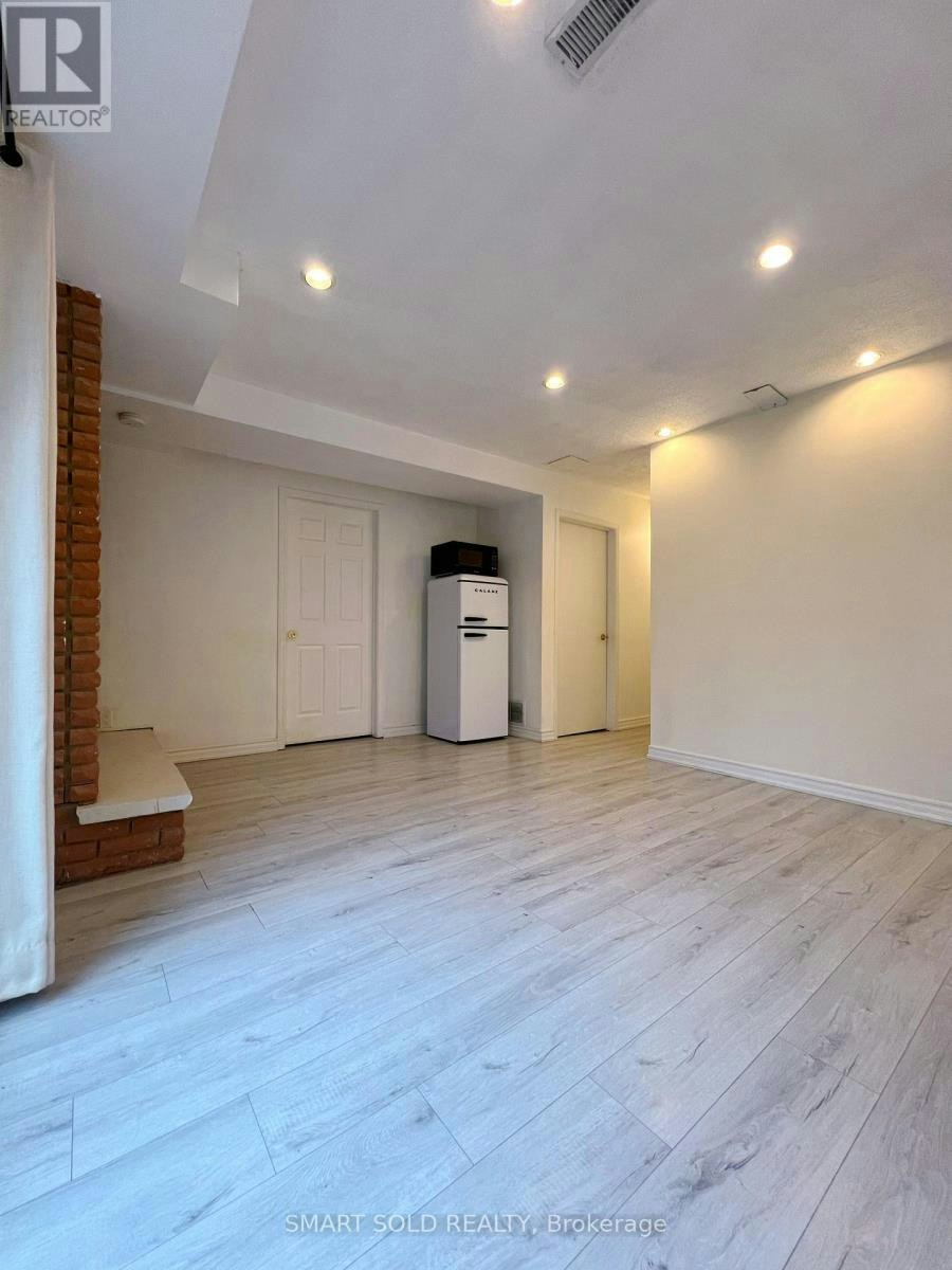 MAIN-171 Angus Drive, Toronto, ON, M2J 2W9 - 2