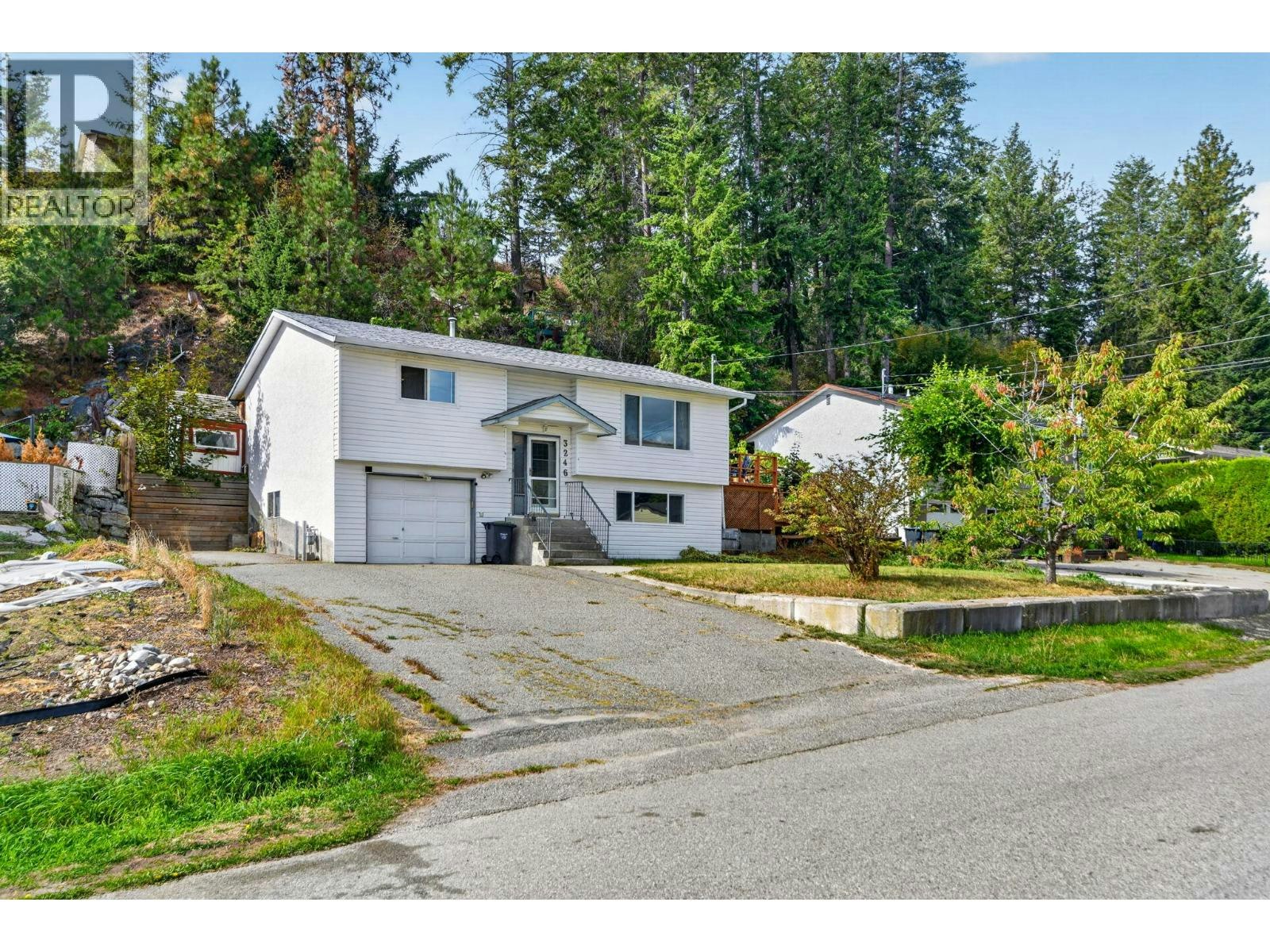 3246 Mcginnis Road, West Kelowna, BC, V4T 1A8