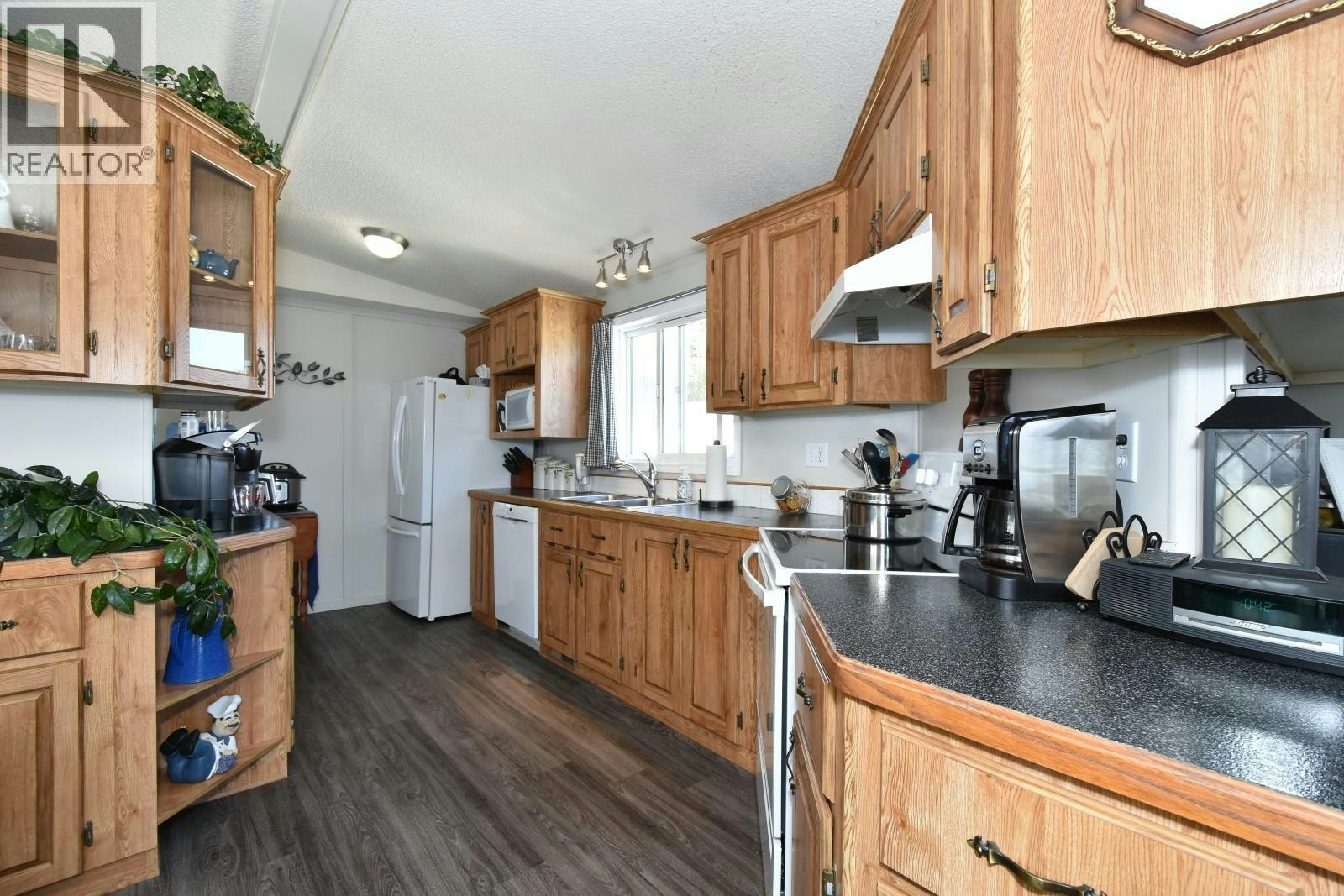 8-1420 Trans Canada Highway, Sorrento, BC, V0E 2W0 - 13