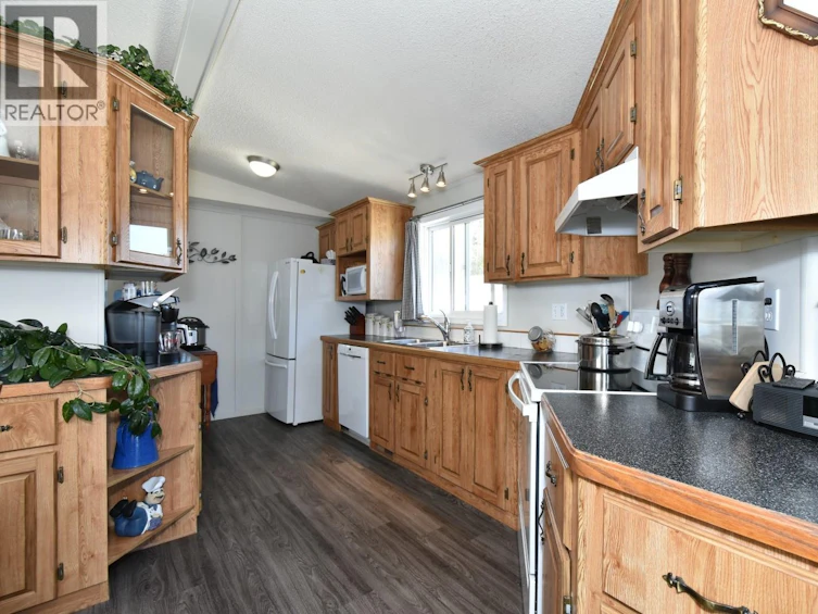 8-1420 Trans Canada Highway, Sorrento, BC, V0E 2W0 - 13