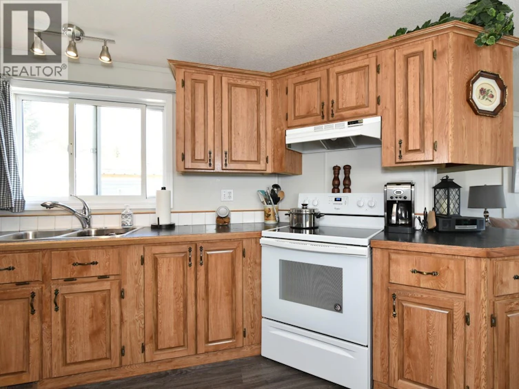 8-1420 Trans Canada Highway, Sorrento, BC, V0E 2W0 - 11