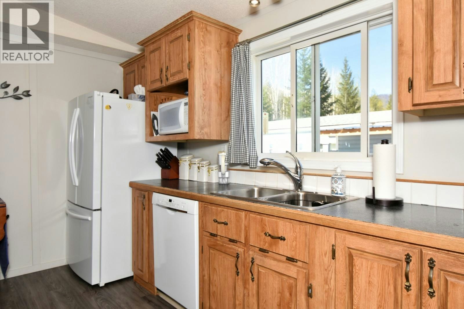 8-1420 Trans Canada Highway, Sorrento, BC, V0E 2W0 - 9