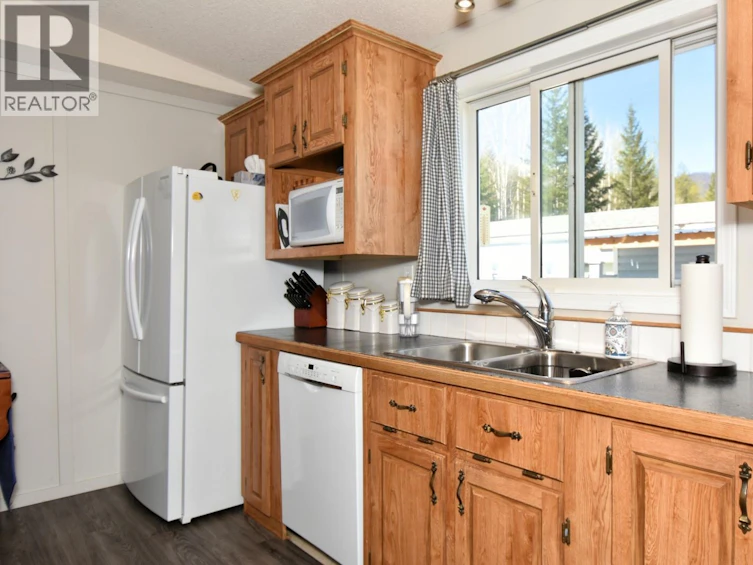 8-1420 Trans Canada Highway, Sorrento, BC, V0E 2W0 - 9