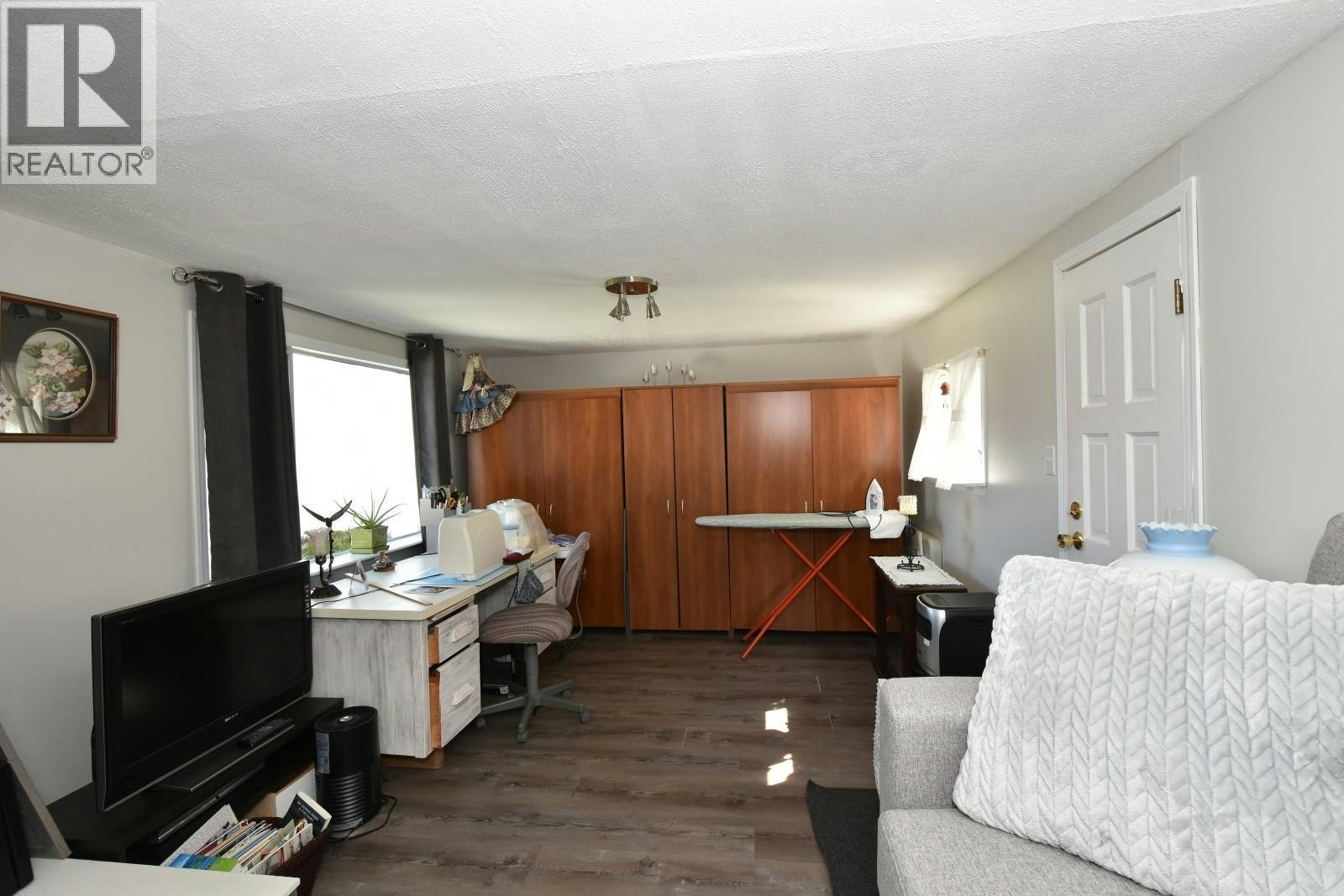 8-1420 Trans Canada Highway, Sorrento, BC, V0E 2W0 - 32