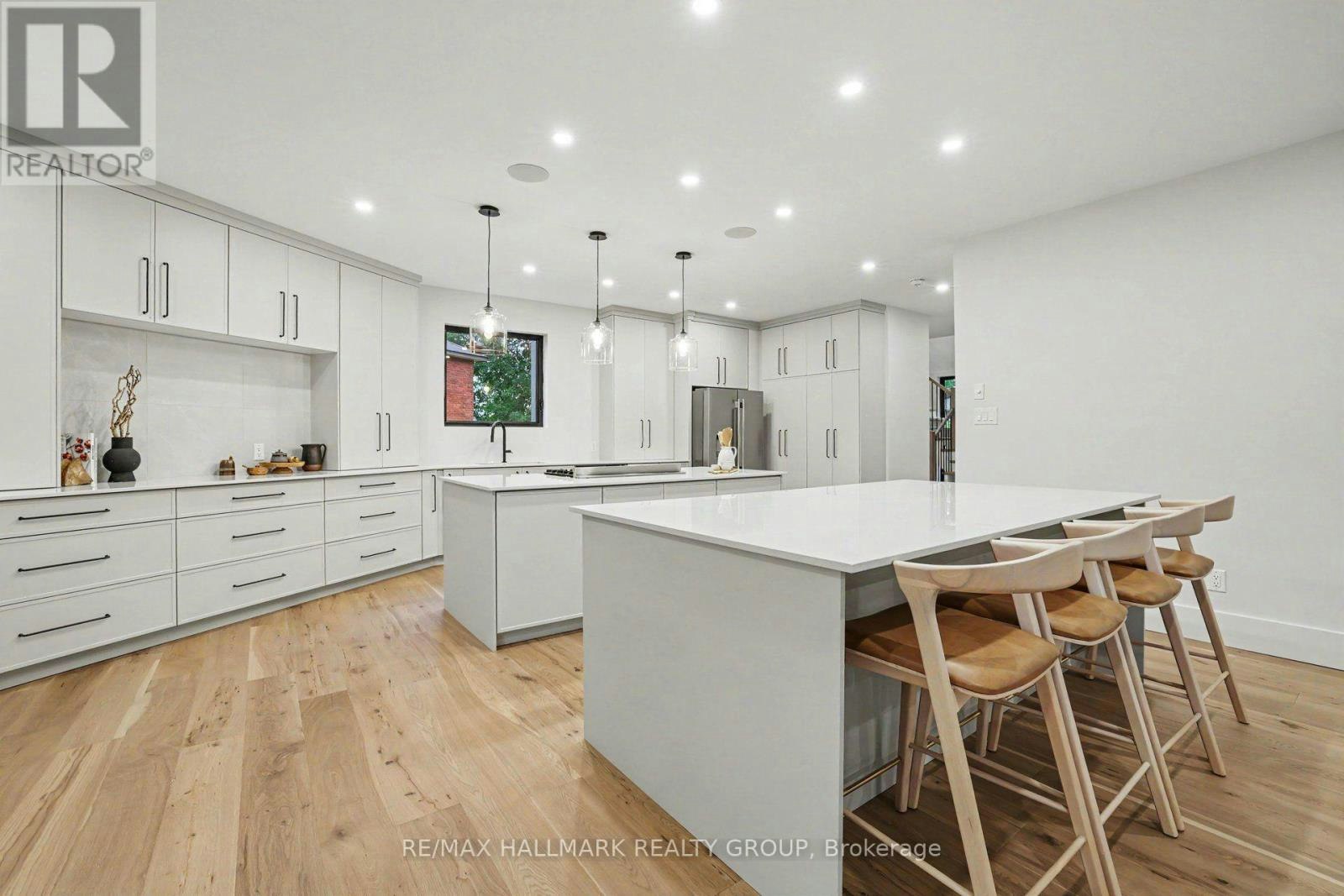 218 Woodland Avenue, Ottawa, ON, K2B 5C9 - 17