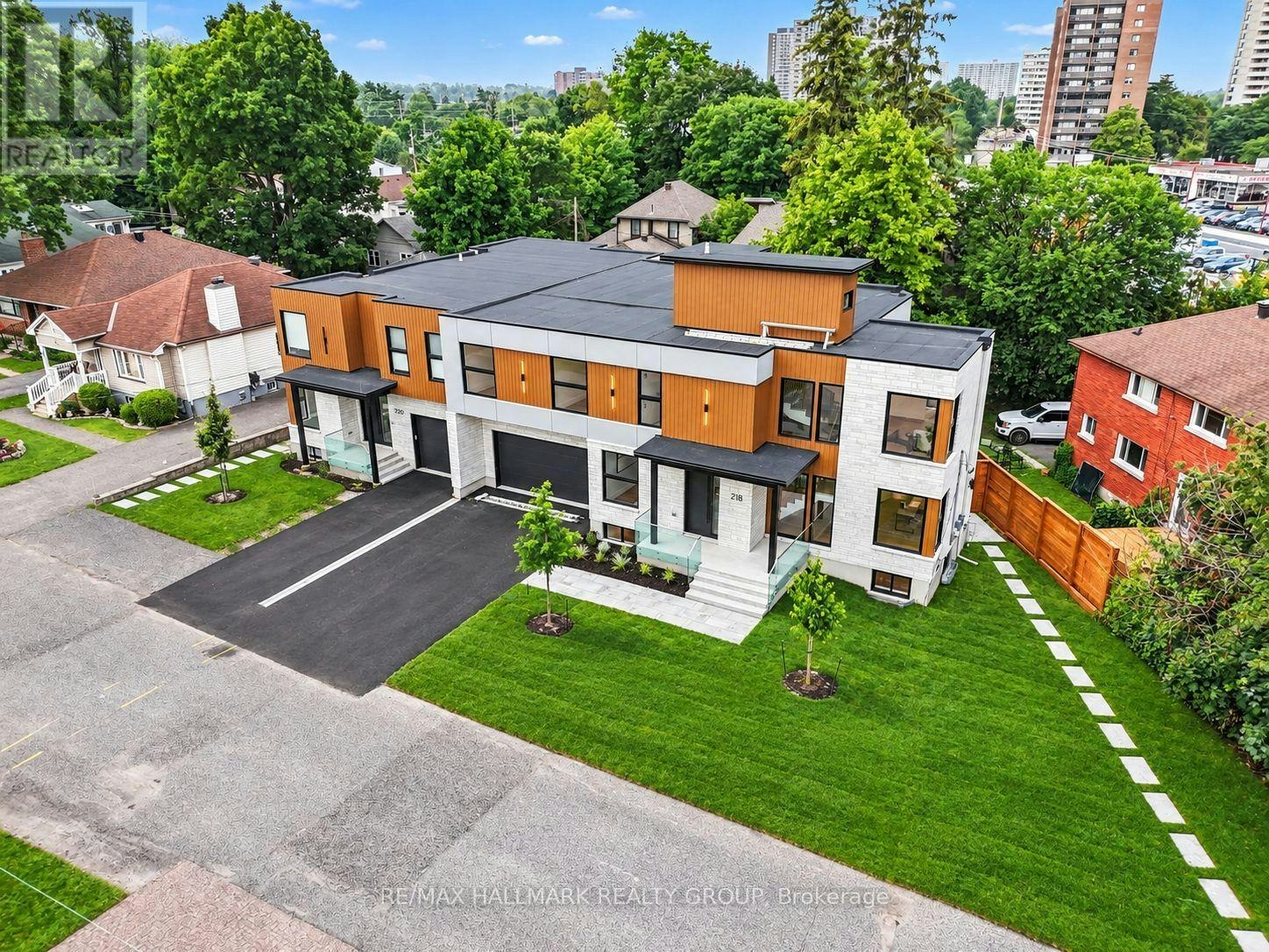 218 Woodland Avenue, Ottawa, ON, K2B 5C9 - 2