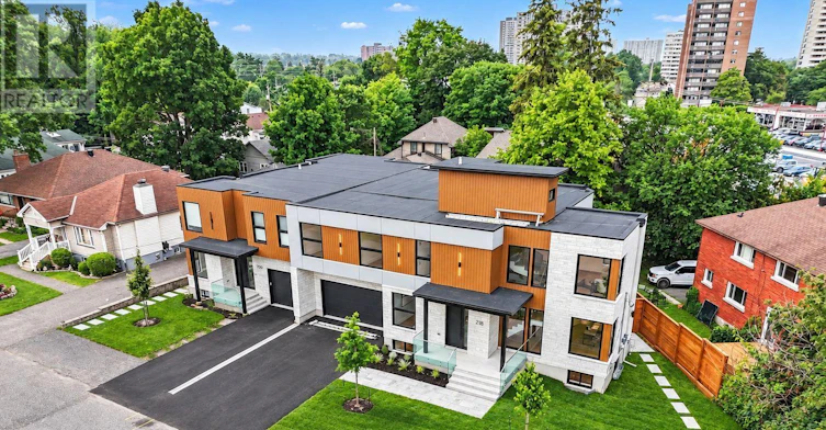 218 Woodland Avenue, Ottawa, ON, K2B 5C9 - 2