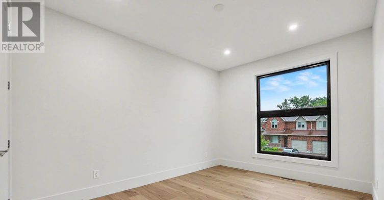 218 Woodland Avenue, Ottawa, ON, K2B 5C9 - 38