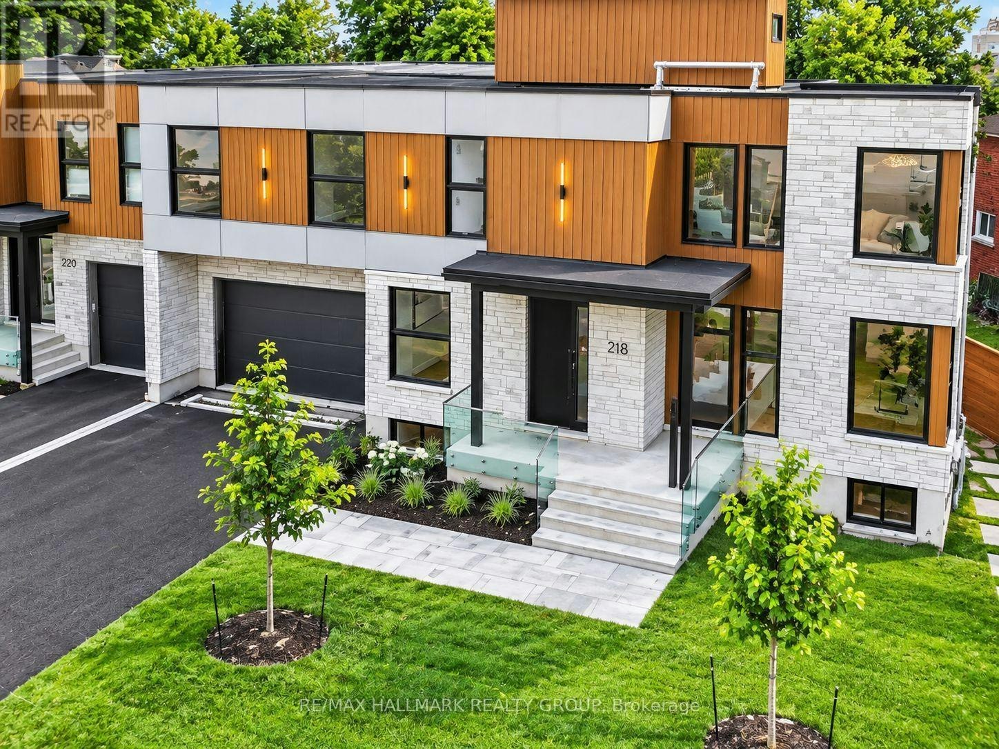 218 Woodland Avenue, Ottawa, ON, K2B 5C9 - 3