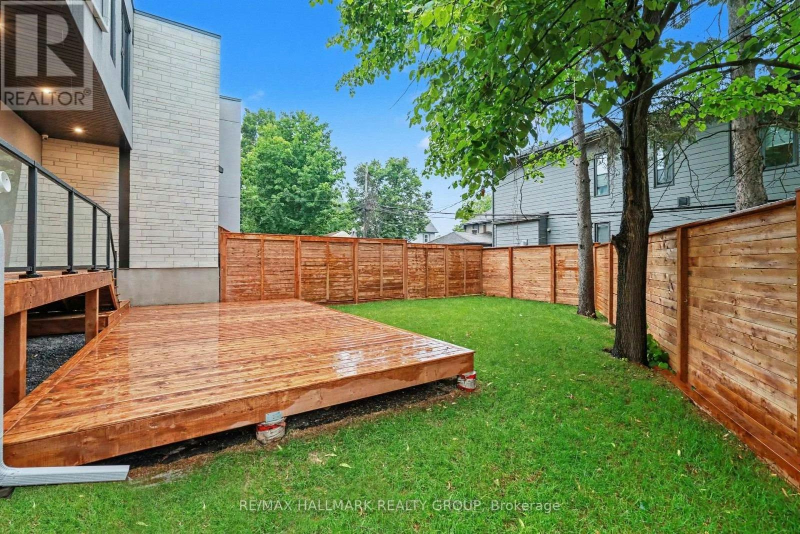 218 Woodland Avenue, Ottawa, ON, K2B 5C9 - 15