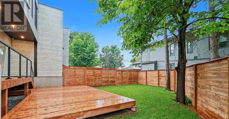 218 Woodland Avenue, Ottawa, ON, K2B 5C9 - 15