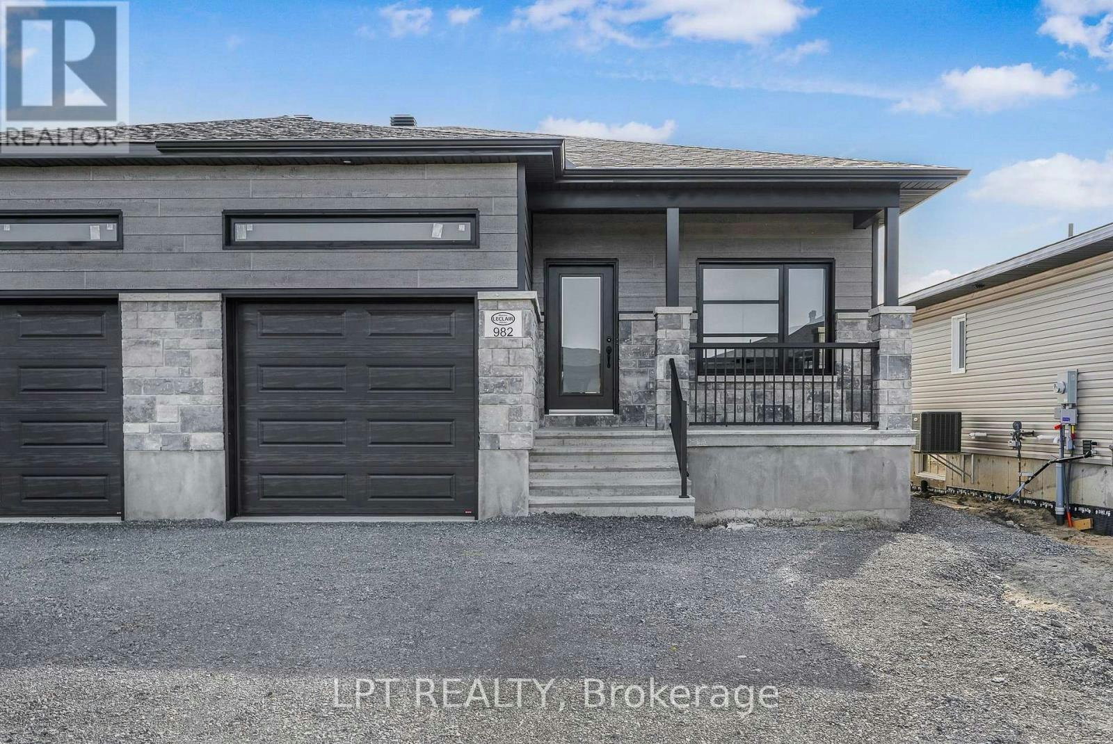 B-976 Katia Street, Limoges, ON, K0A 2M0