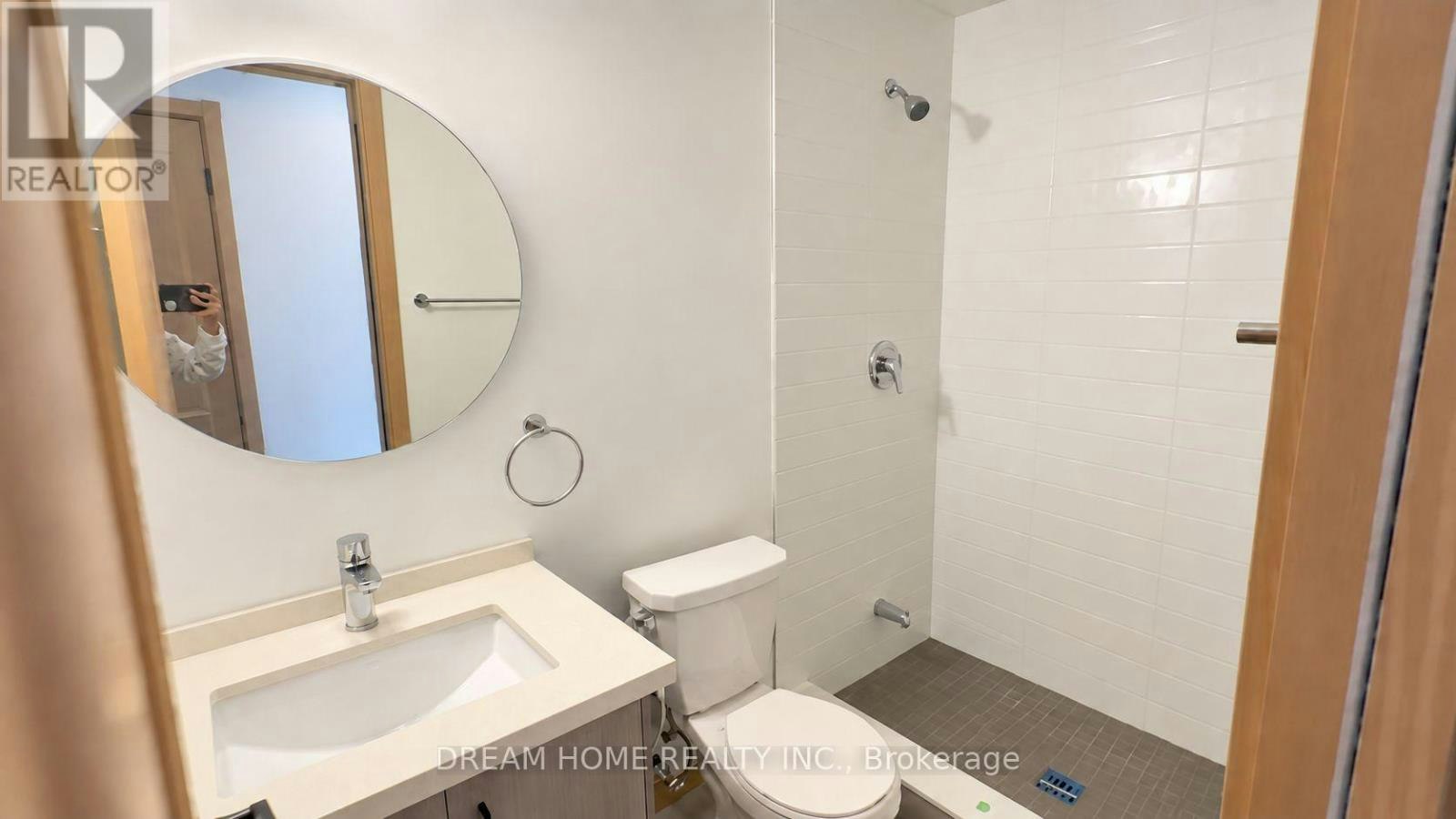 C2-203-3427 Sheppard Avenue E, Toronto, ON, M1T 0C5 - 3
