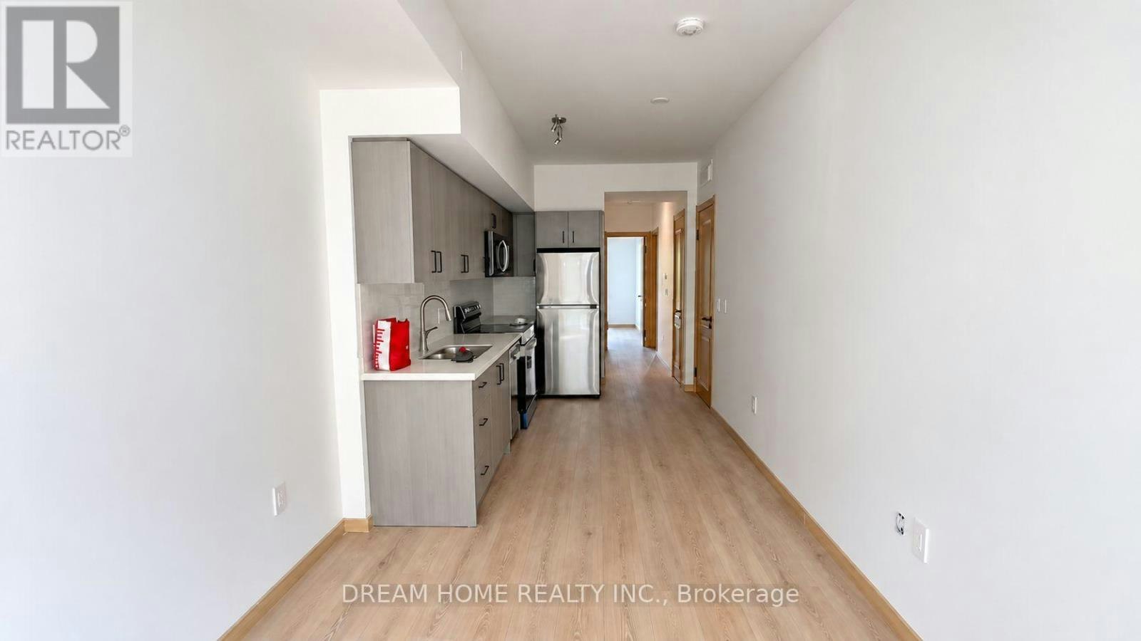 C2-203-3427 Sheppard Avenue E, Toronto, ON, M1T 0C5