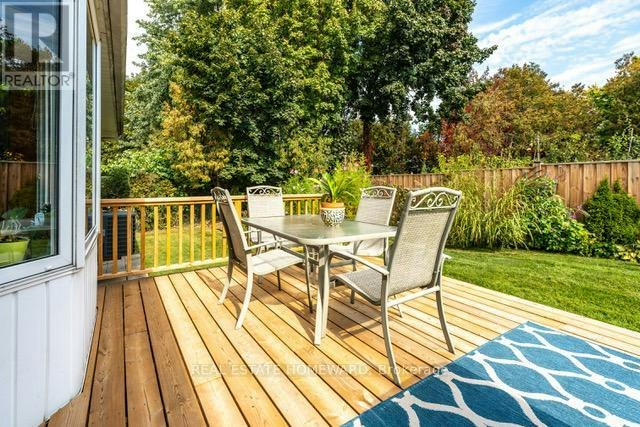 MAIN-145 Carlson Drive, Newmarket, ON, L3Y 3H1 - 20