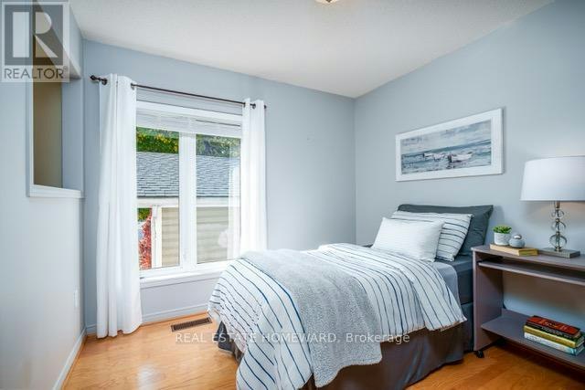 MAIN-145 Carlson Drive, Newmarket, ON, L3Y 3H1 - 14