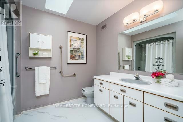 MAIN-145 Carlson Drive, Newmarket, ON, L3Y 3H1 - 15