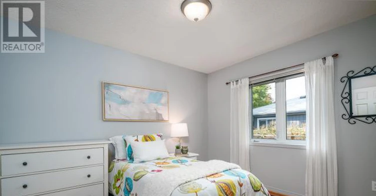 MAIN-145 Carlson Drive, Newmarket, ON, L3Y 3H1 - 13