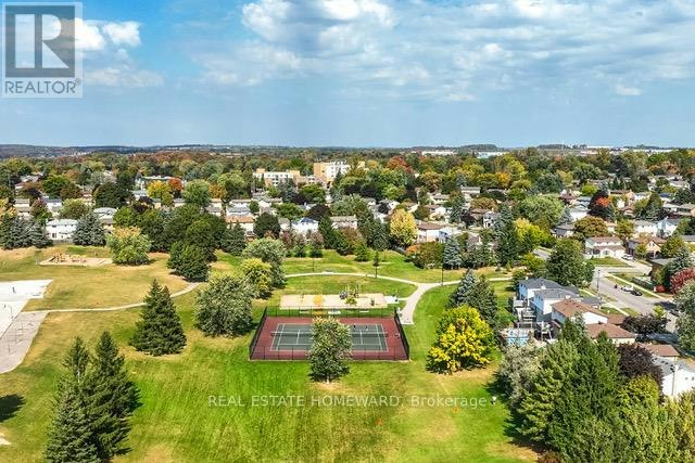 MAIN-145 Carlson Drive, Newmarket, ON, L3Y 3H1 - 31
