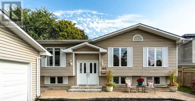MAIN-145 Carlson Drive, Newmarket, ON, L3Y 3H1