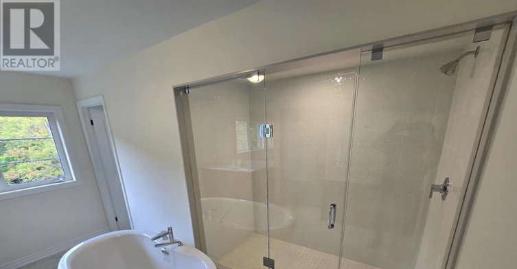 56 Lazarette Lane, East Gwillimbury, ON, L9N 0V6 - 24