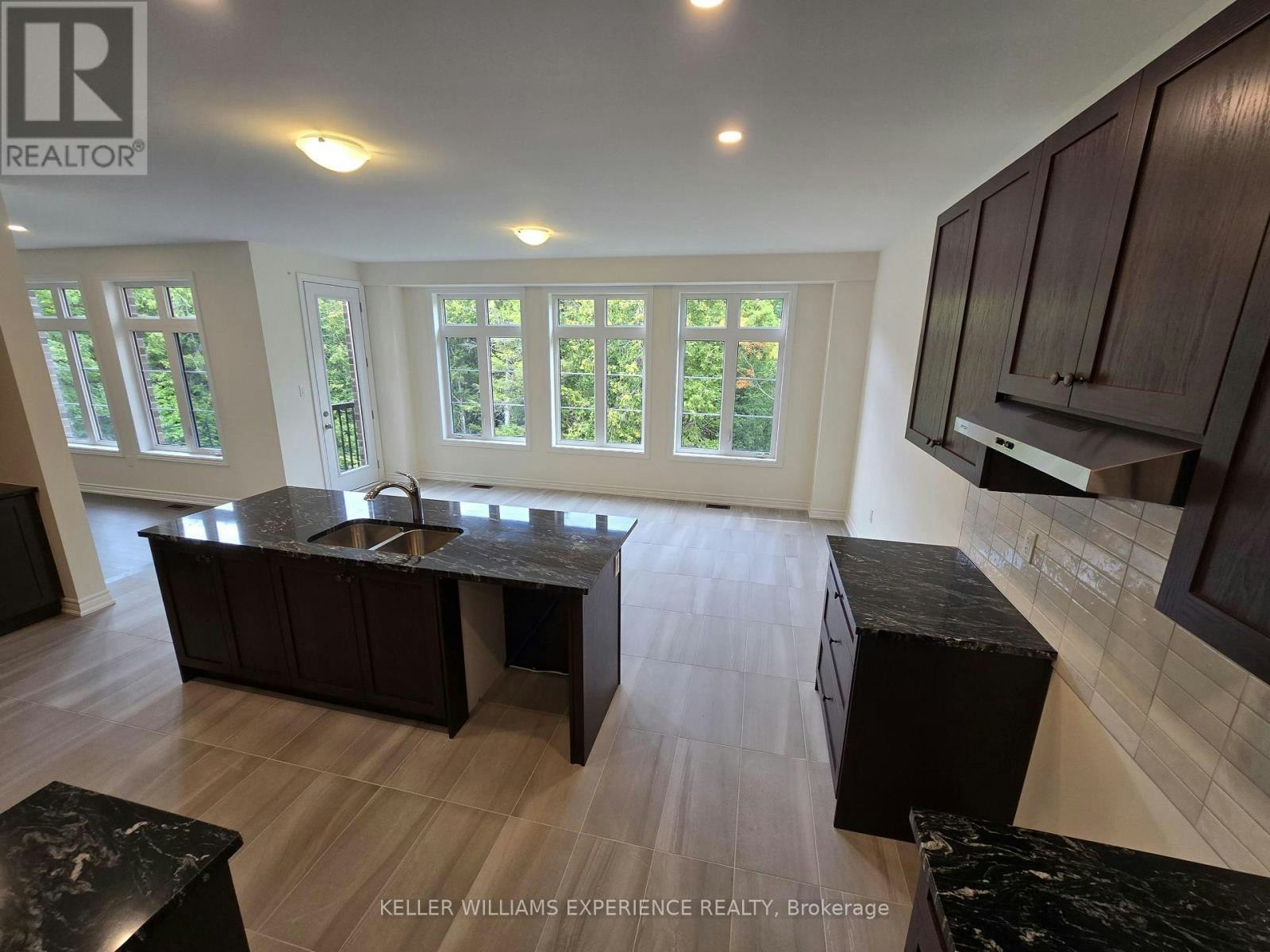 56 Lazarette Lane, East Gwillimbury, ON, L9N 0V6 - 10