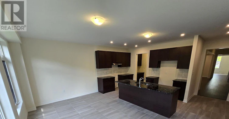 56 Lazarette Lane, East Gwillimbury, ON, L9N 0V6 - 12