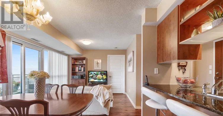 2201-215 Queen Street E, Brampton, ON, L6W 0A9 - 9