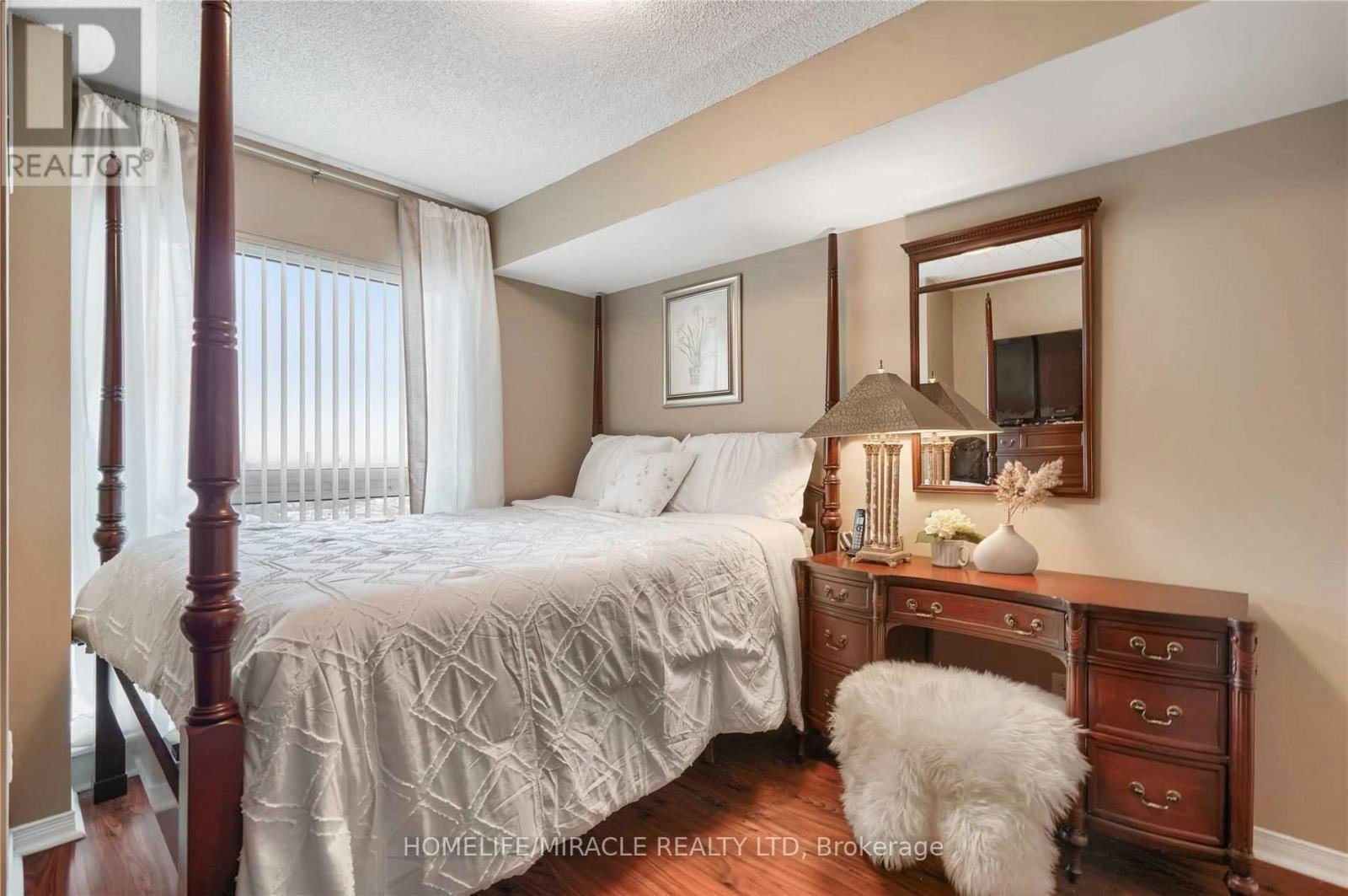 2201-215 Queen Street E, Brampton, ON, L6W 0A9 - 15