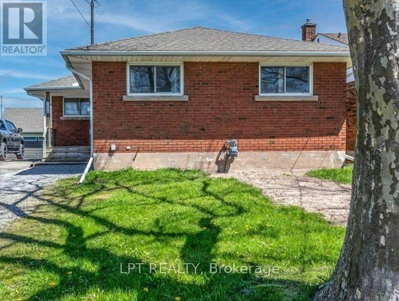 7156 Warden Avenue, Niagara Falls, ON, L2G 5P8