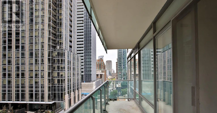 1004-18 Yorkville Avenue, Toronto, ON, M4W 3Y8 - 13
