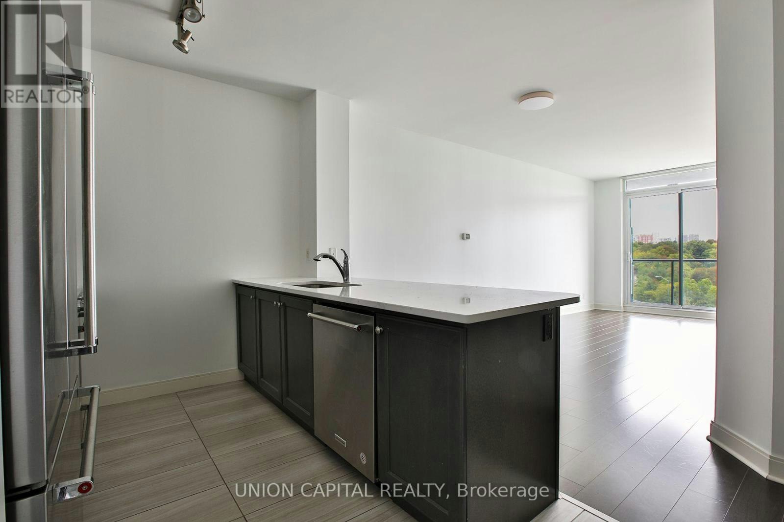 310-825 Church Street, Toronto, ON, M4W 3Z4 - 2
