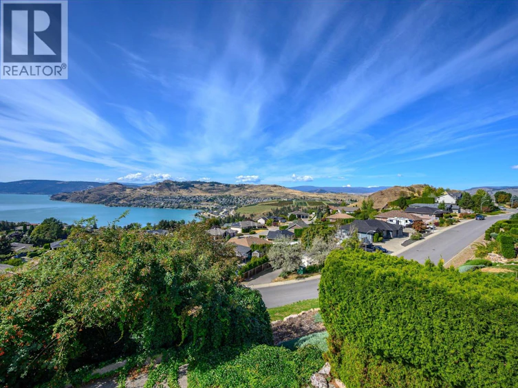 700 Mt York Drive, Coldstream, BC, V1B 3X2 - 5