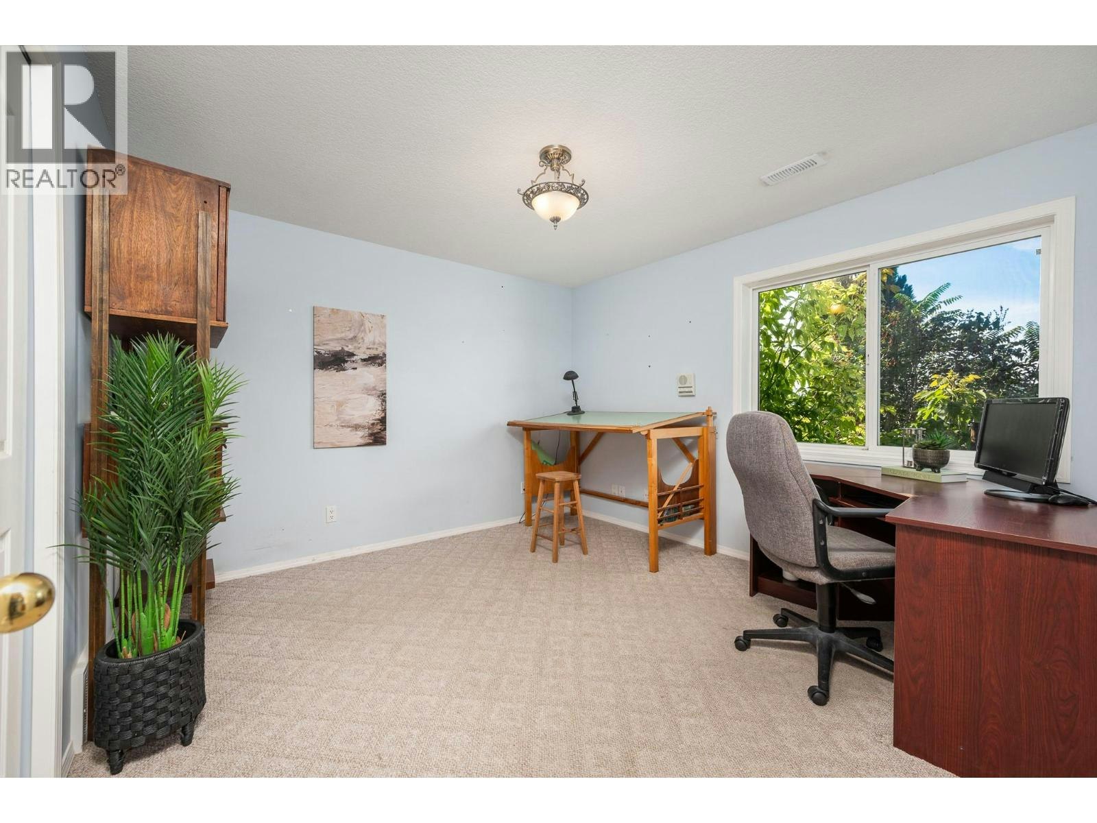 700 Mt York Drive, Coldstream, BC, V1B 3X2 - 38